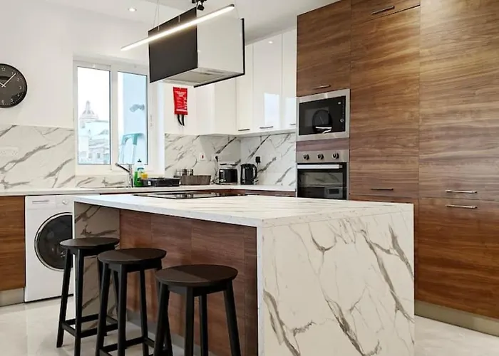 Valley View 2 * Luqa