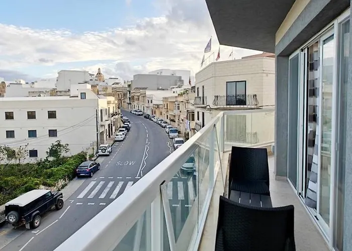 Valley View 2 * Luqa